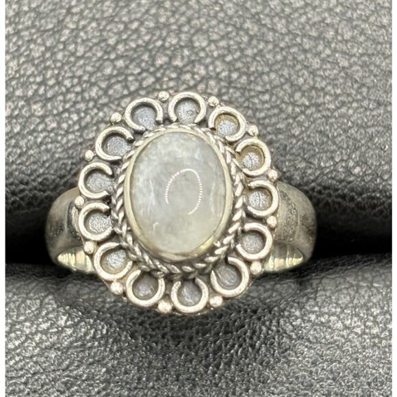 New Condition Sterling Silver Moonstone Ring Size 7 - Picture 1 of 9